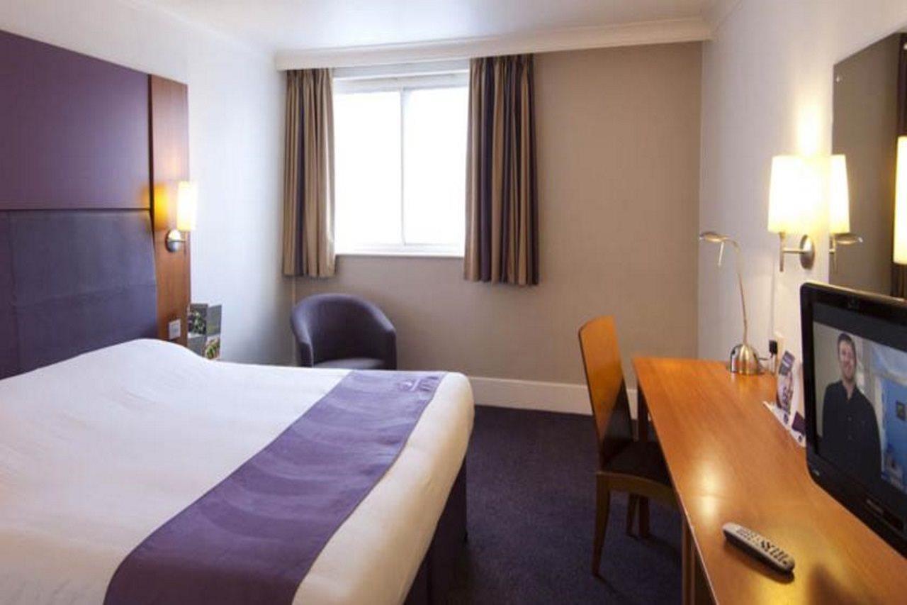 Premier Inn Portsmouth North Harbour Exteriér fotografie